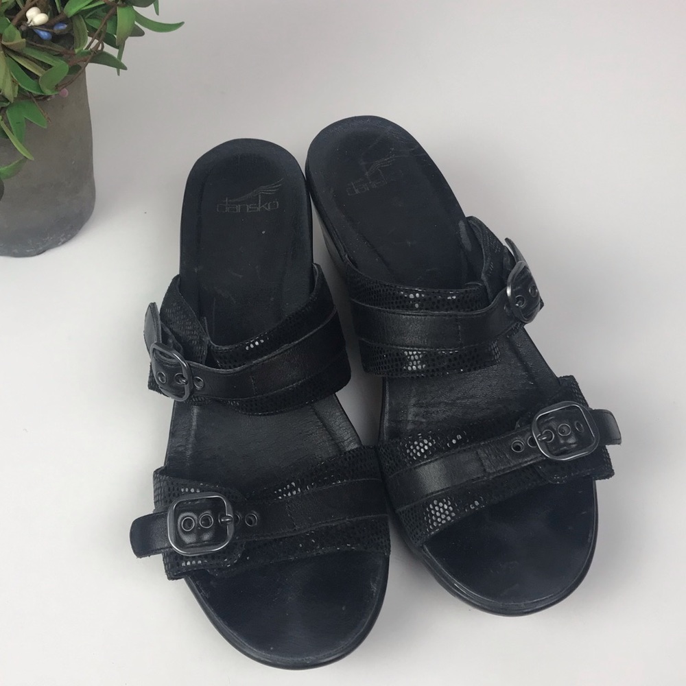 Dansko Slip On Black Leather Strap Sandals Women Sz 40